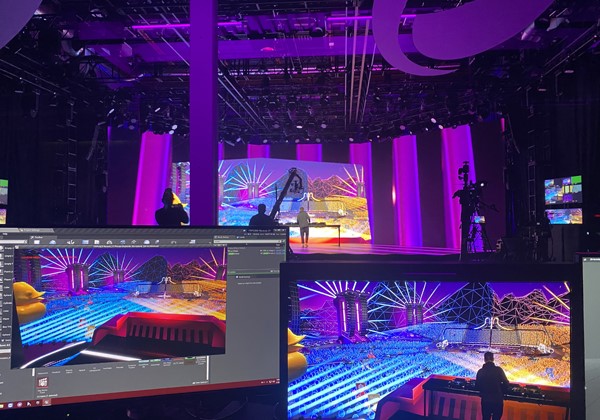 Kaskade hybrid concert in Fortnite & Rocket League