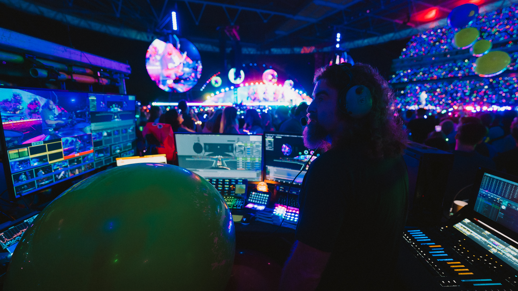 disguise LDI joshua koffman coldplay