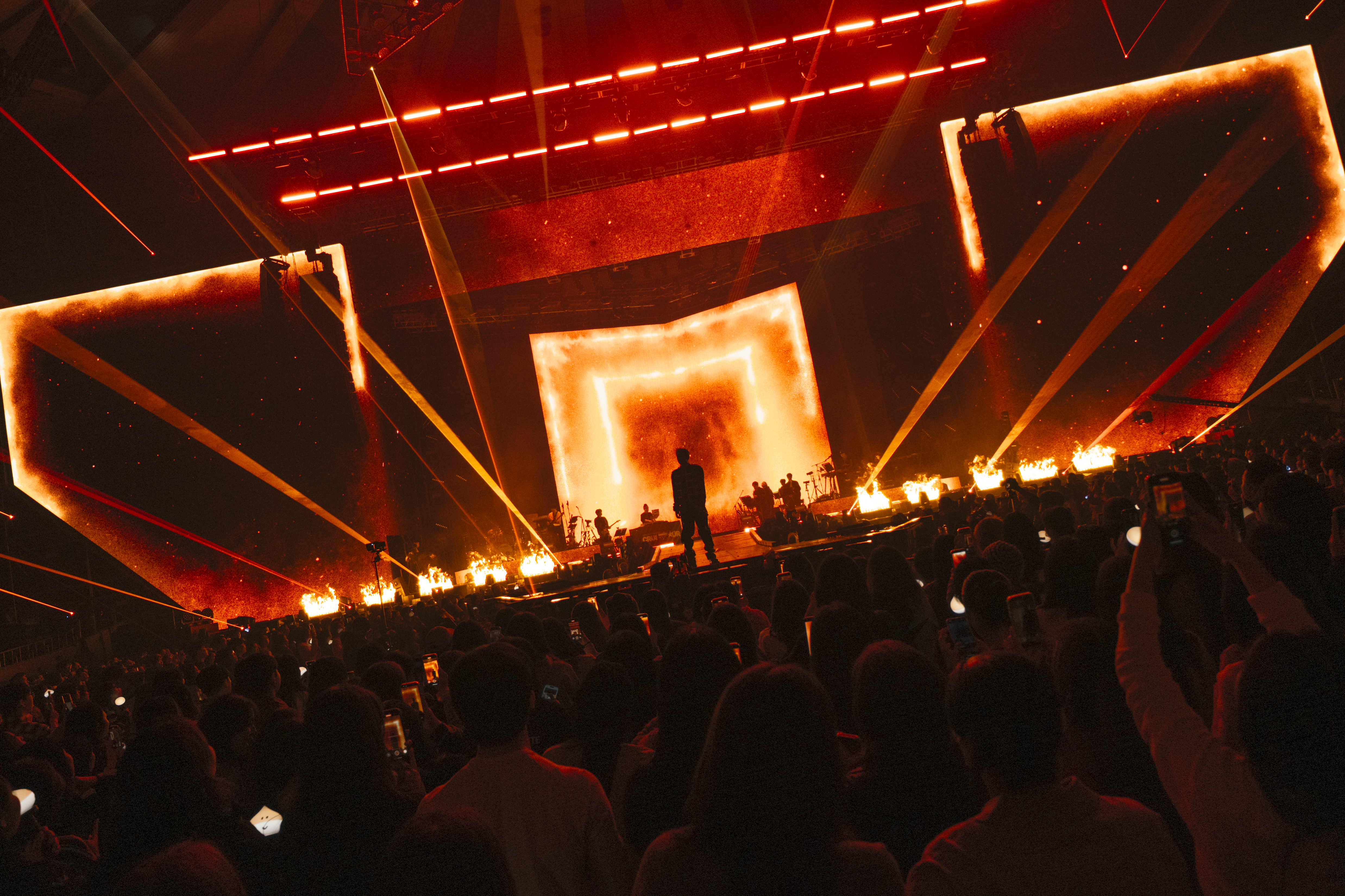 crush hour disguise live concert korea