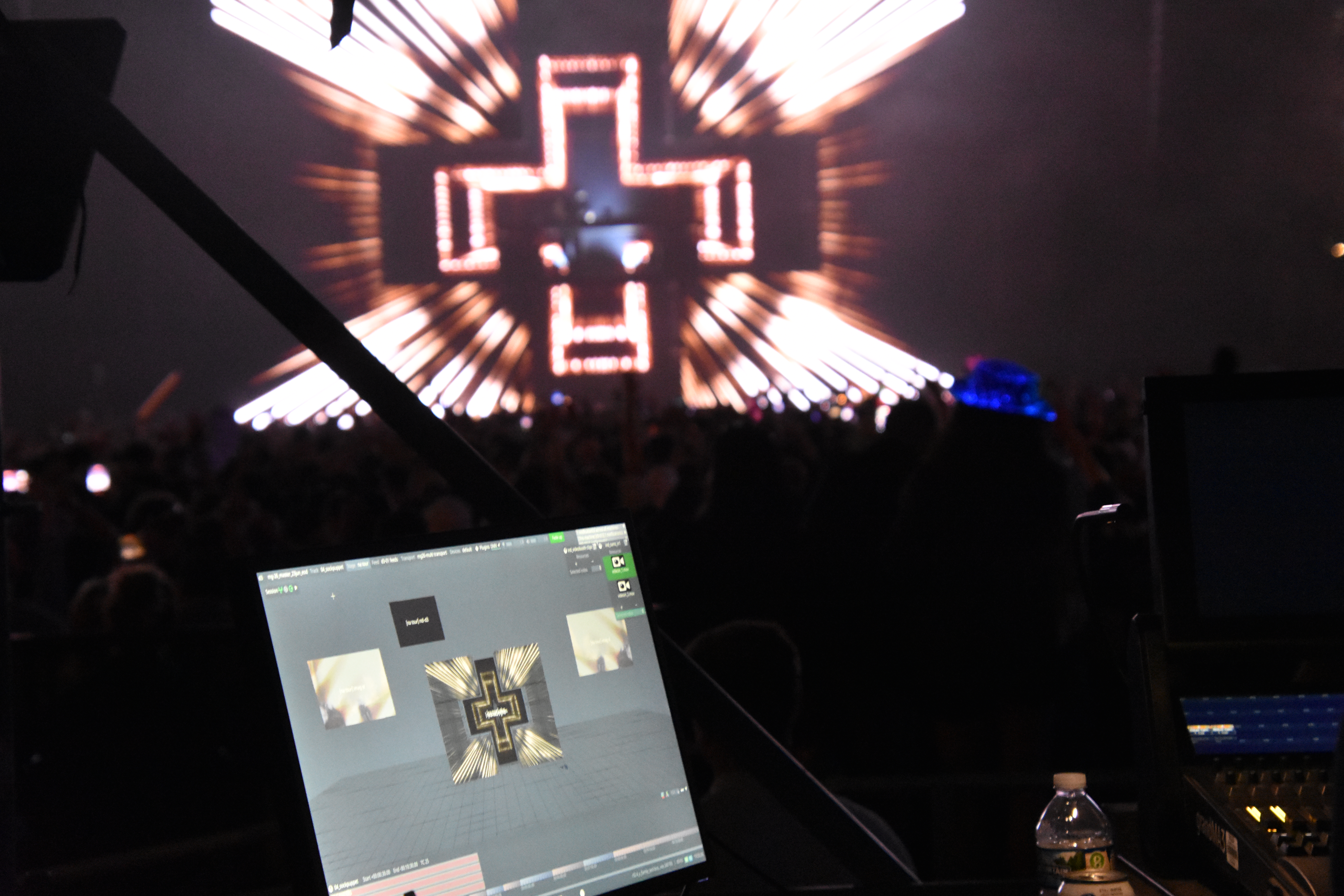 Martin Garrix on X2 and X3 - Disguise Designer X Series 