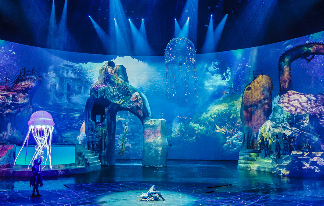 underwater scene with projection effect for the Qing Show in China