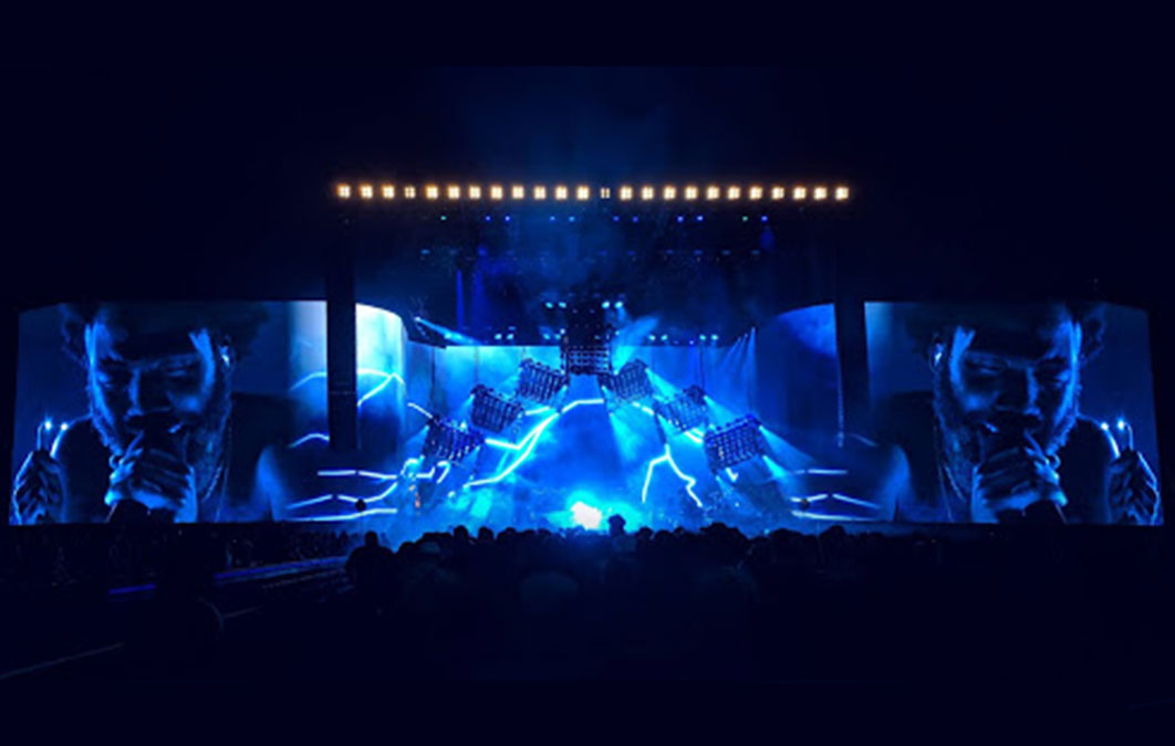 Childish Gambinos coachella LED screens