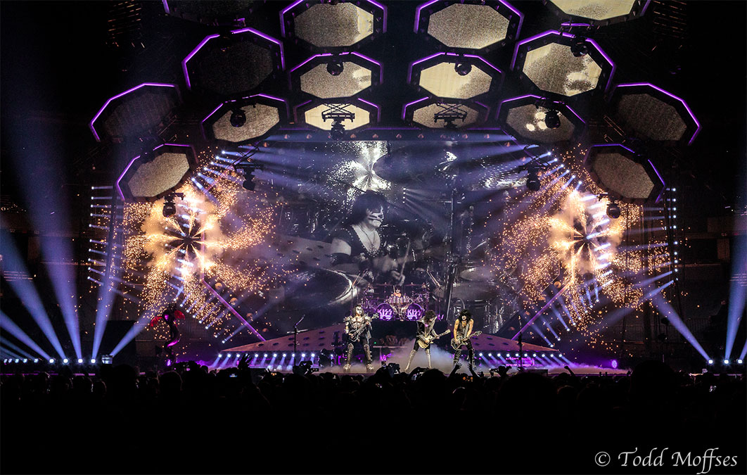 Peter Criss displayed on large screen during performance 