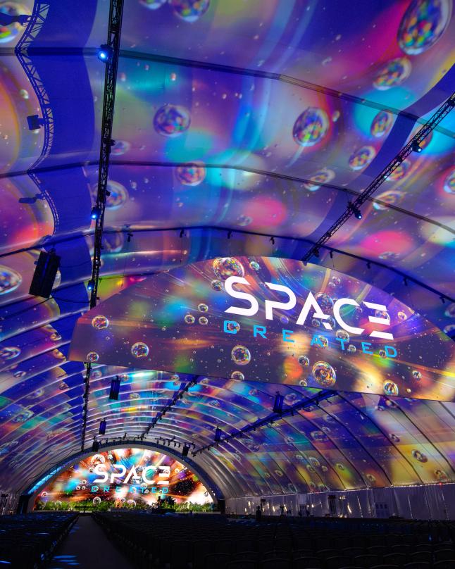 Disguise Oracle SuiteWorld immersive experience conference