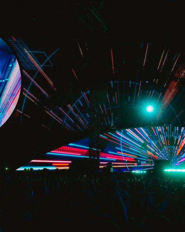 coldplay music of the spheres disguise wembley