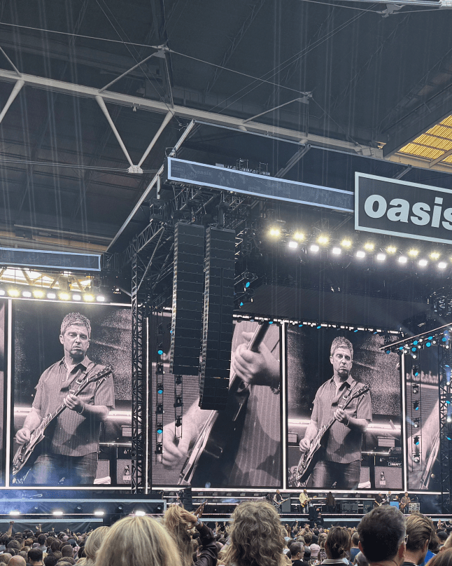 oasis tour disguise 