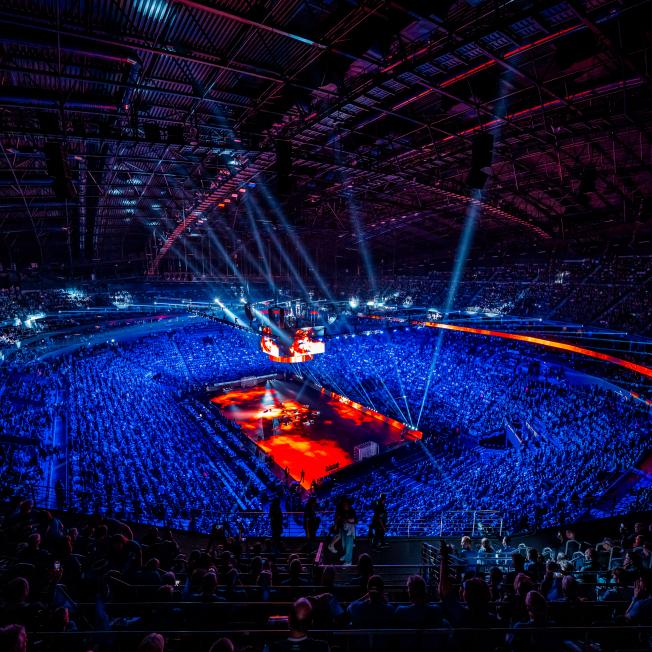 lidl final4 asb glassfloor interactive immersive sports disguise