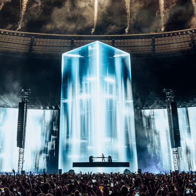 David guetta stade de france monolith show disguise