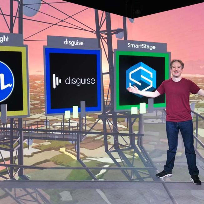 Man doing talk on virtual stage