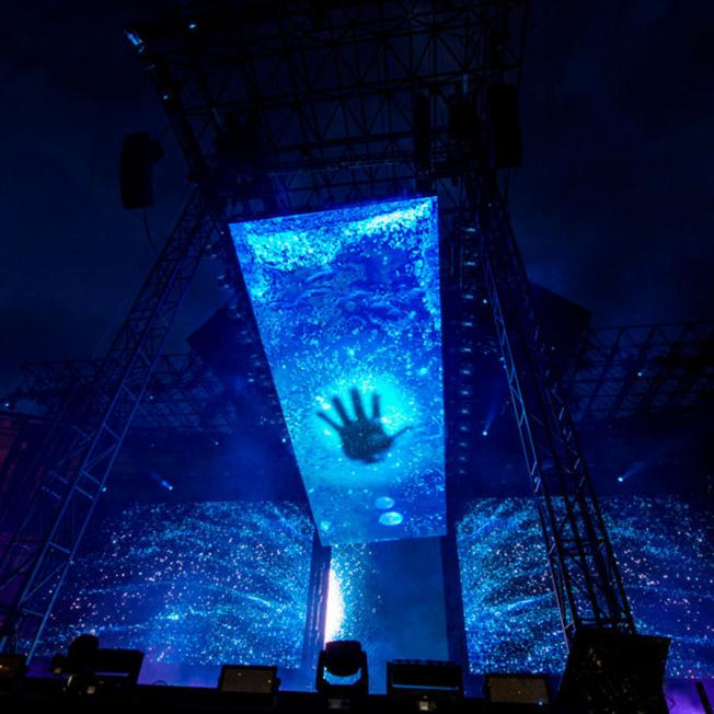 Hand print displayed on blue screen