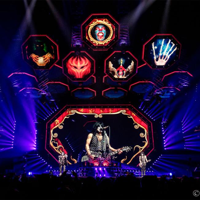 Set design for KISS Live show