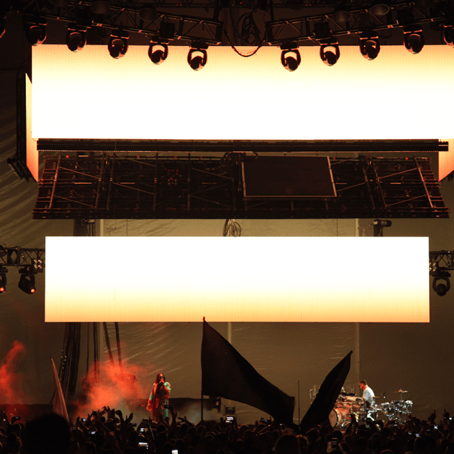 30 seconds to mars on stage