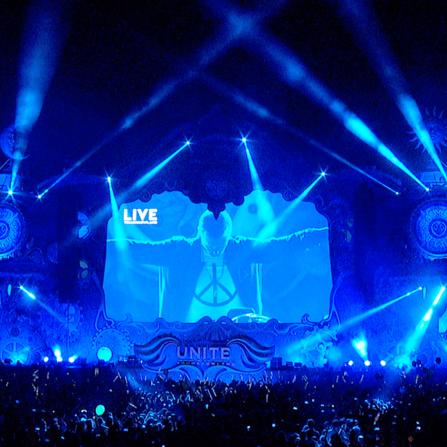 Live show from Unite Tomorrowland