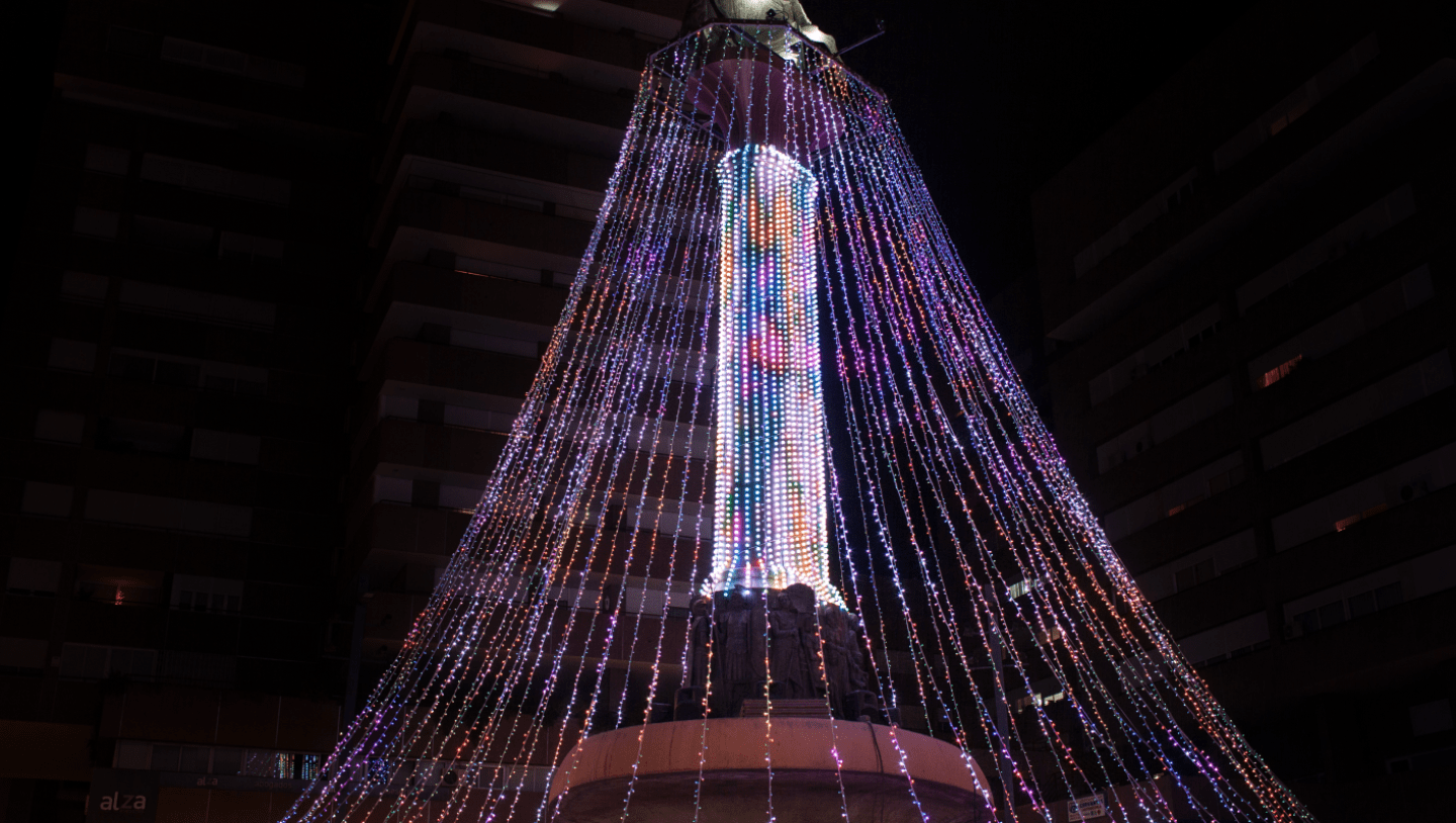 Ovalo Christmas tree