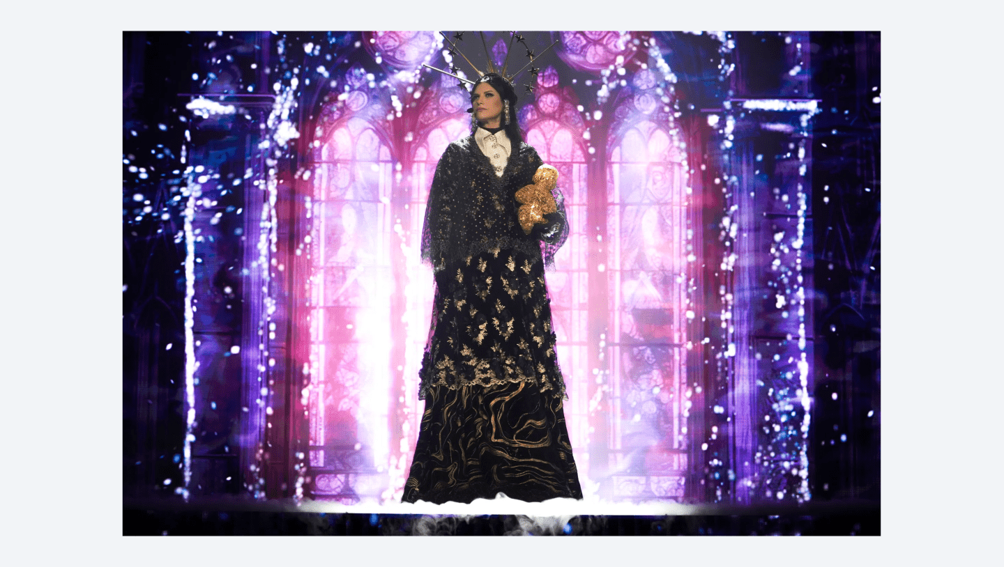 laura pausini disguise gx 3+ notch